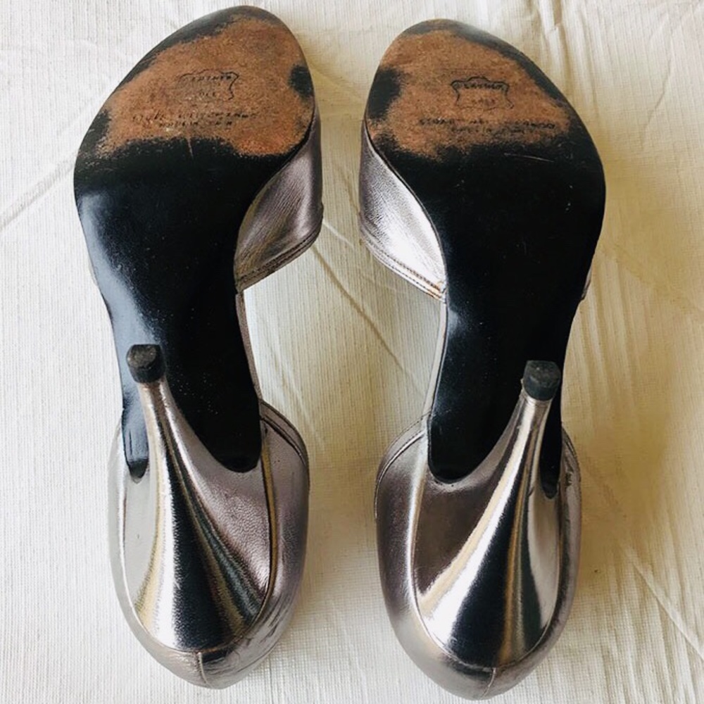 Stuart Weitzman Size 7 1/2 Formal Pumps In Pewter - image 6